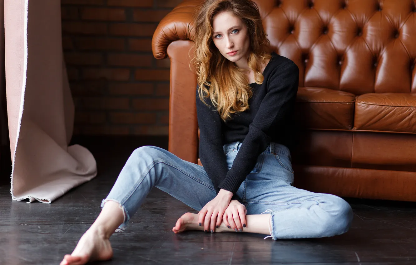 Photo wallpaper woman, jeans, elegant, portrait, sweater