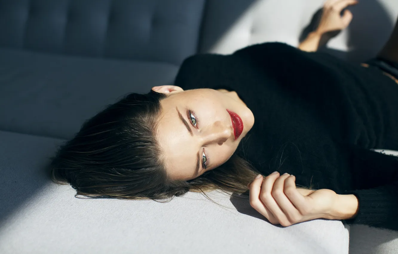 Photo wallpaper girl, pose, brunette, lies