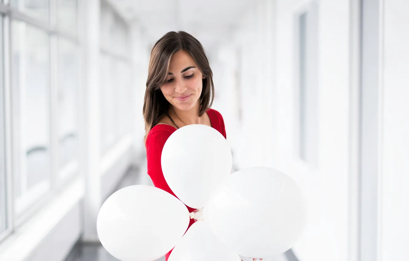 Photo wallpaper girl, smile, balloons