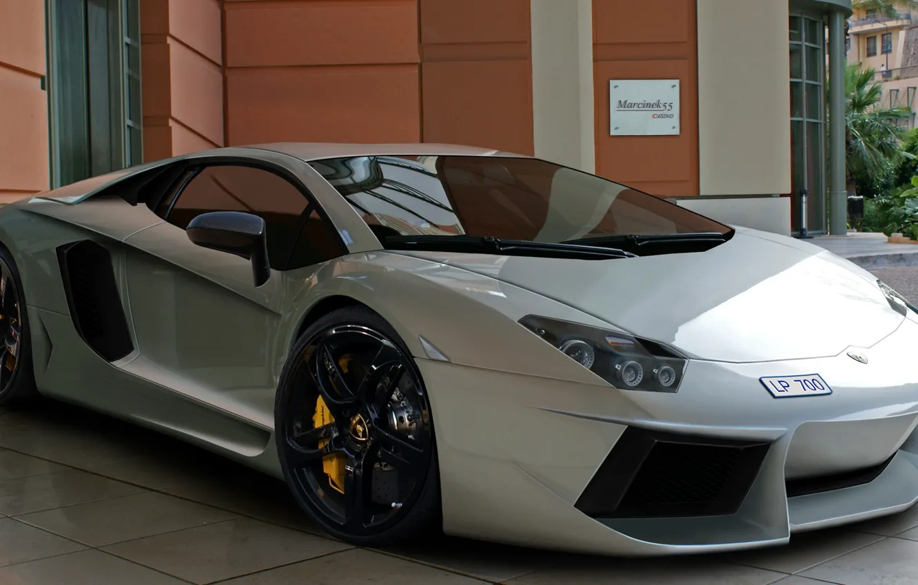 Photo wallpaper machine, auto, white, Lamborghini Aventador