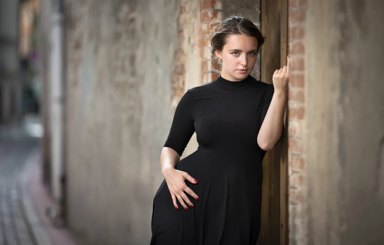 Photo wallpaper look, girl, pose, street, Julie