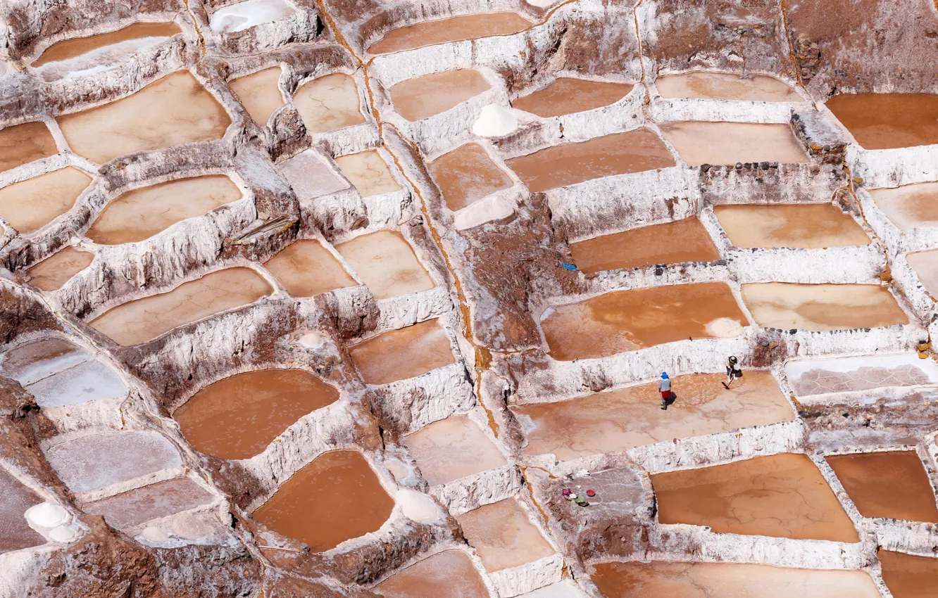 Photo wallpaper workers, salt, Production, Terracotta