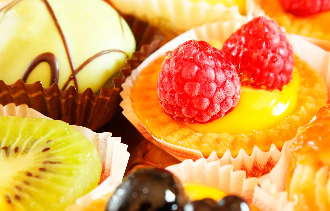 Photo wallpaper raspberry, kiwi, fruit, the dissertation