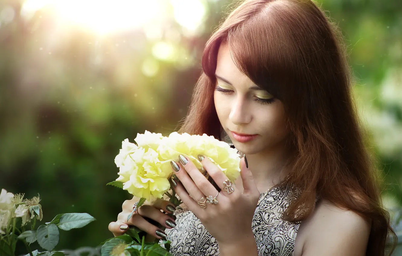 Photo wallpaper look, girl, flowers, pose, portrait, roses, ring, bokeh