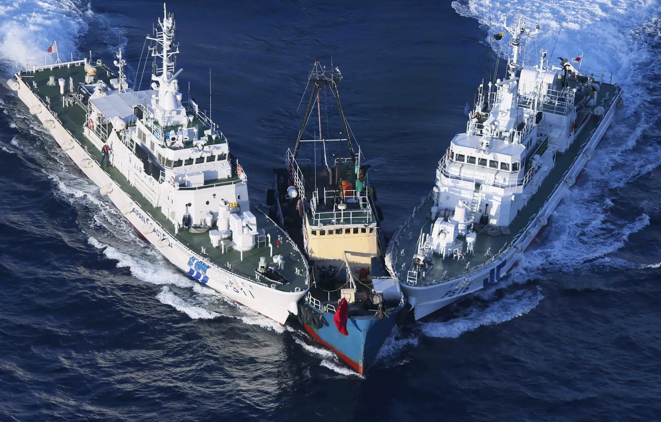 Photo wallpaper sea, ship, Japan, detention, Board, violators