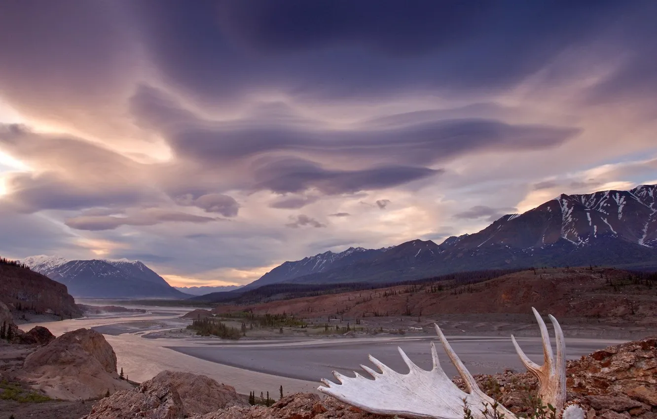Photo wallpaper clouds, mountains, river, horns