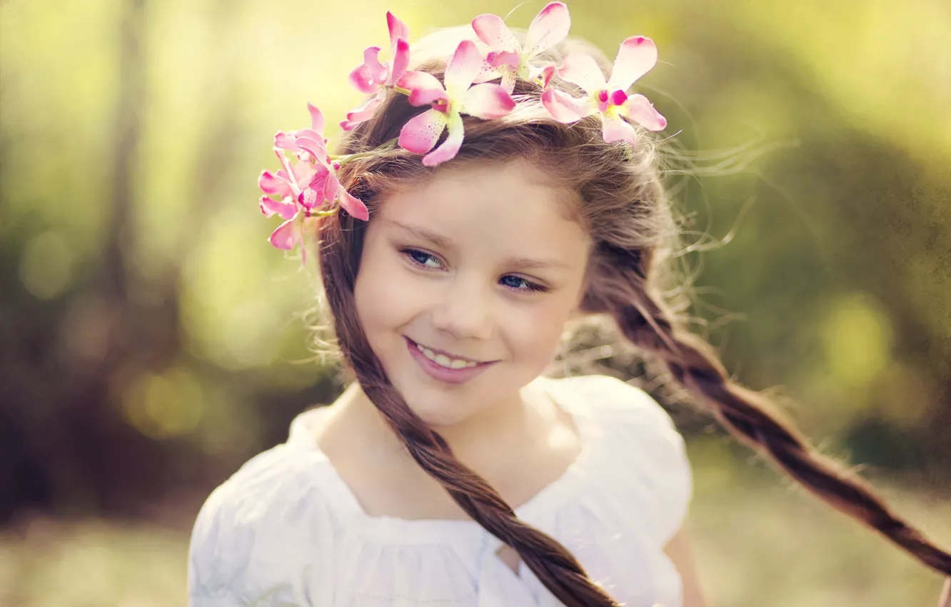 Photo wallpaper look, flowers, children, face, smile, background, movement, widescreen