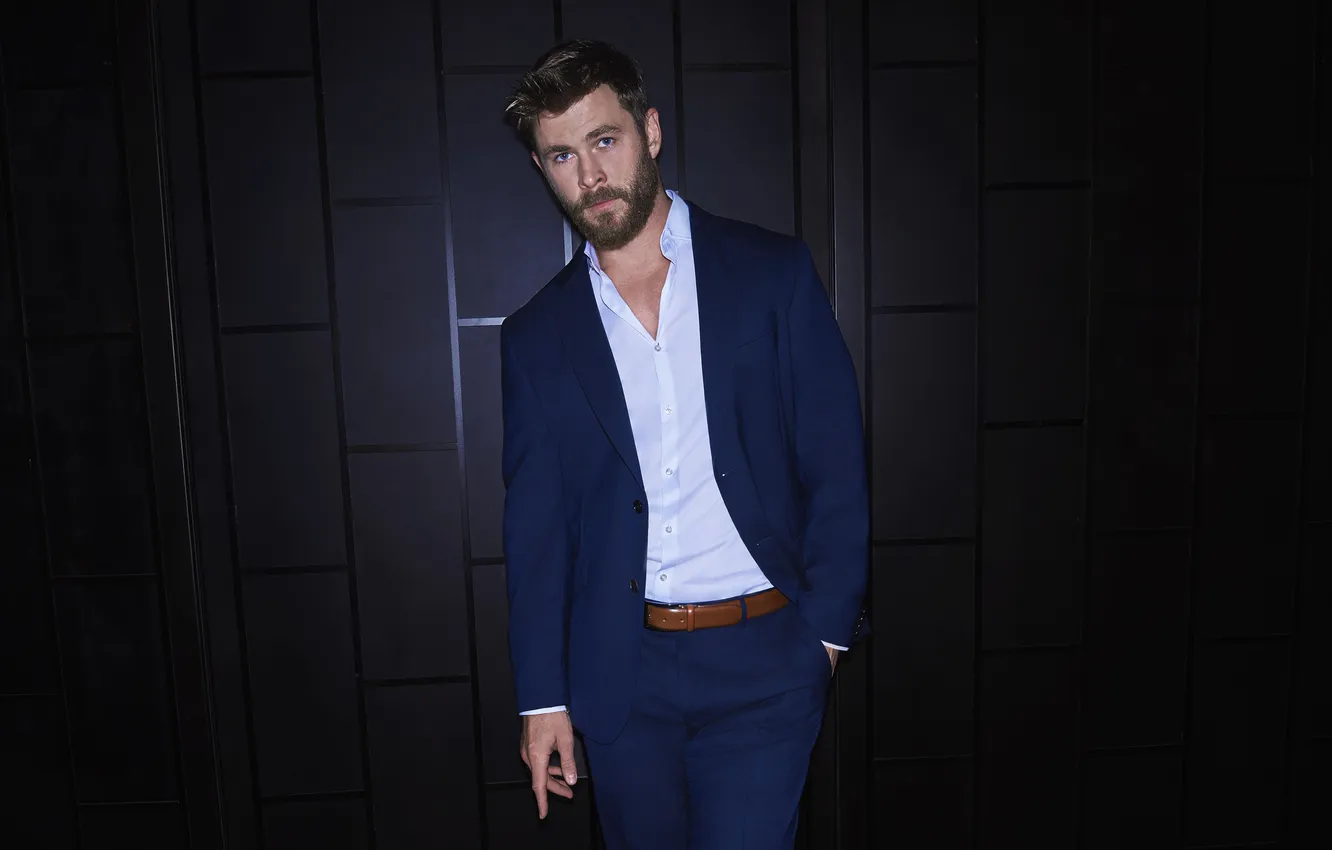 Photo wallpaper background, portrait, costume, actor, Chris Hemsworth, Chris Hemsworth
