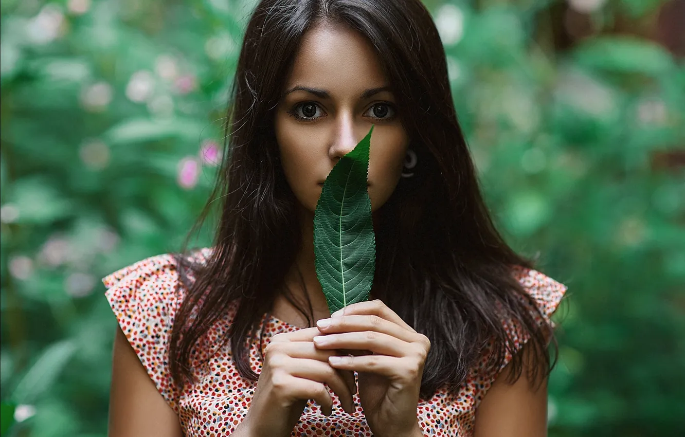 Photo wallpaper eyes, look, leaves, girl, nature, dress, brunette
