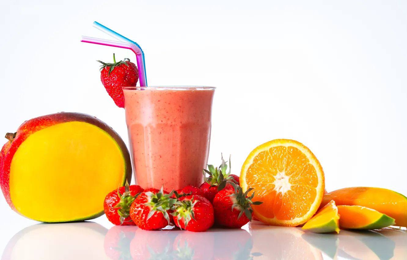 Photo wallpaper glass, berries, background, orange, strawberry, drink, fruit, mango