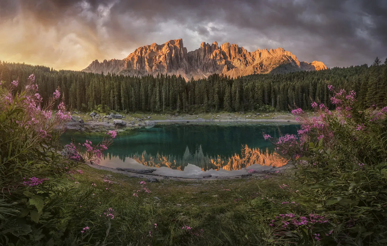 Photo wallpaper landscape, mountains, nature, lake, Italy, grass, forest, meadows