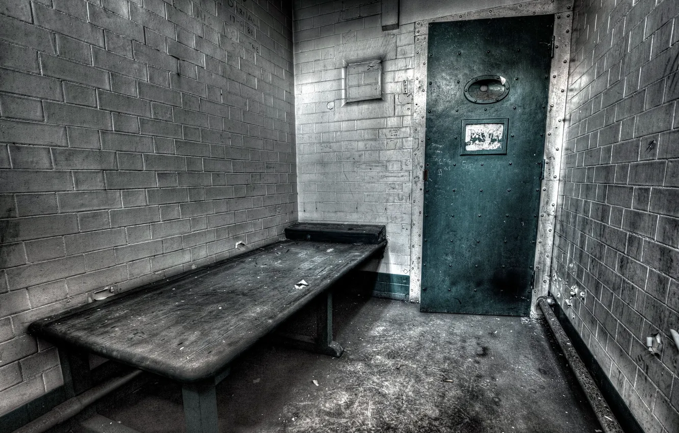 Photo wallpaper camera, prison, the bench