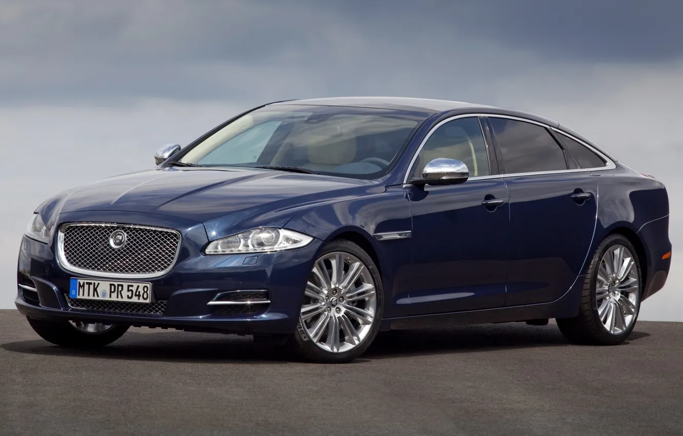 Photo wallpaper the sky, blue, Jaguar, Jaguar, sedan, the front, Ixga, Diamond Edition
