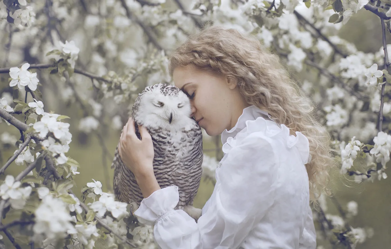 Photo wallpaper girl, flowers, branches, nature, pose, each, owl, bird