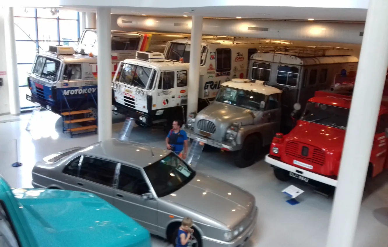 Photo wallpaper car, vintage, big, old, truck, trucks, museum, Tatra