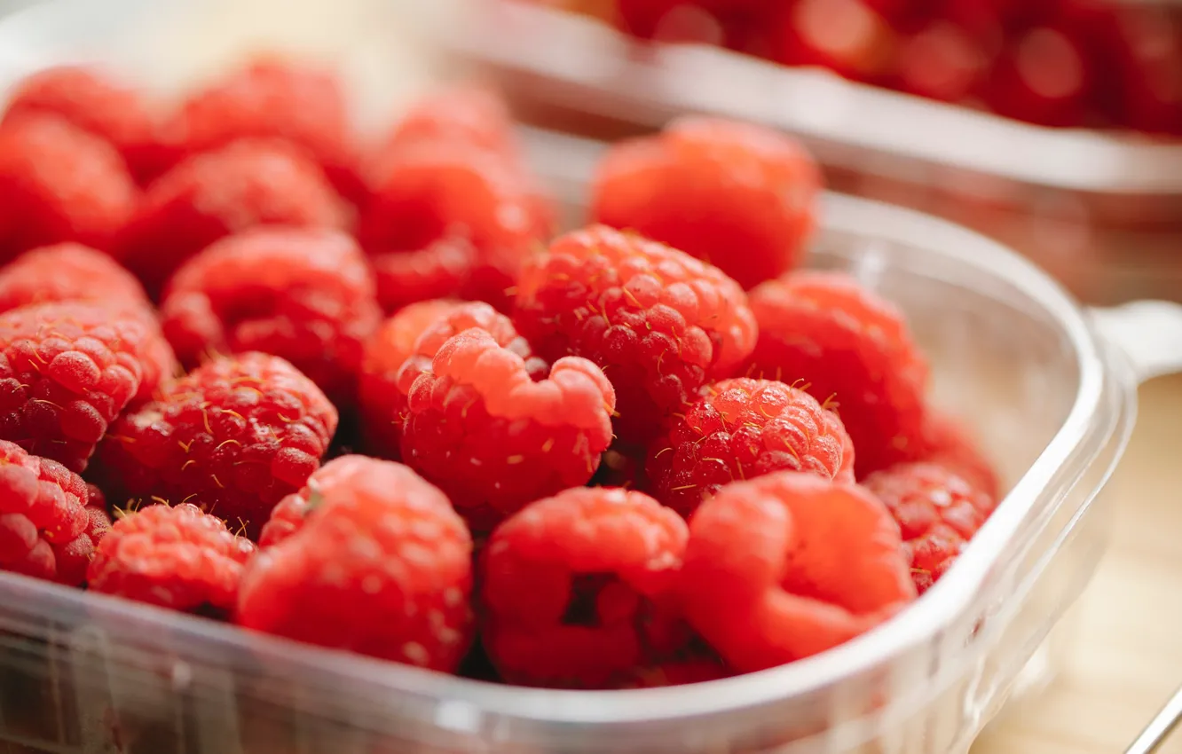 Photo wallpaper macro, berries, raspberry, blur, container, plastic, tray, bokeh