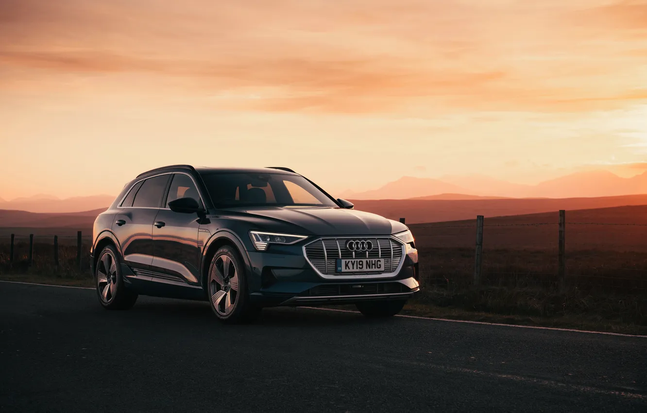 Photo wallpaper Audi, the evening, E-Tron, 2019, UK version