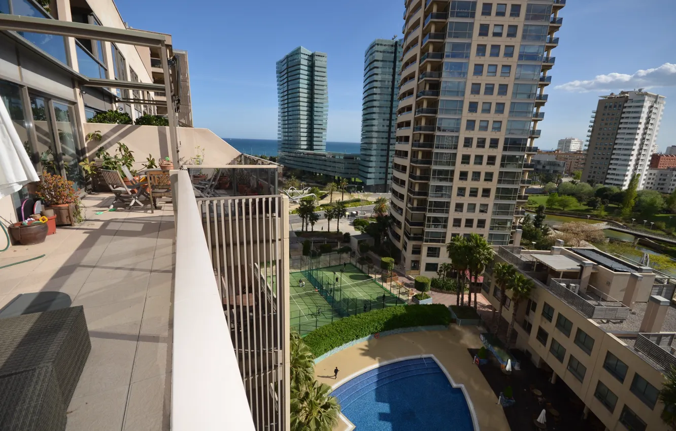 Photo wallpaper the city, home, pool, balcony, terrace