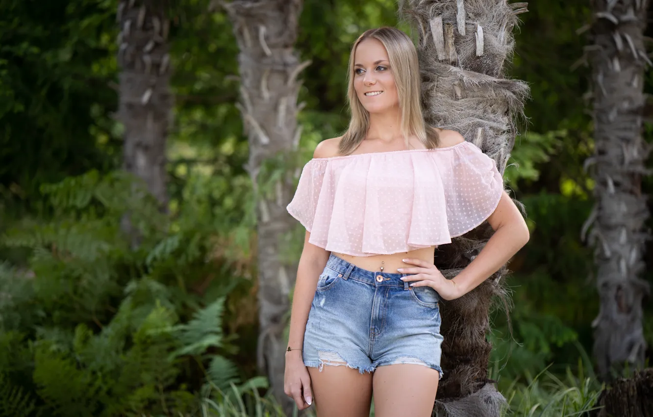 Photo wallpaper girl, pose, smile, palm trees, shorts, Martin Ecker, Carina Kramberger