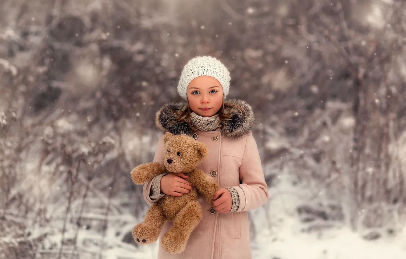 Photo wallpaper snow, bear, girl, the beauty, Lorna Oxenham, Winter Beauty