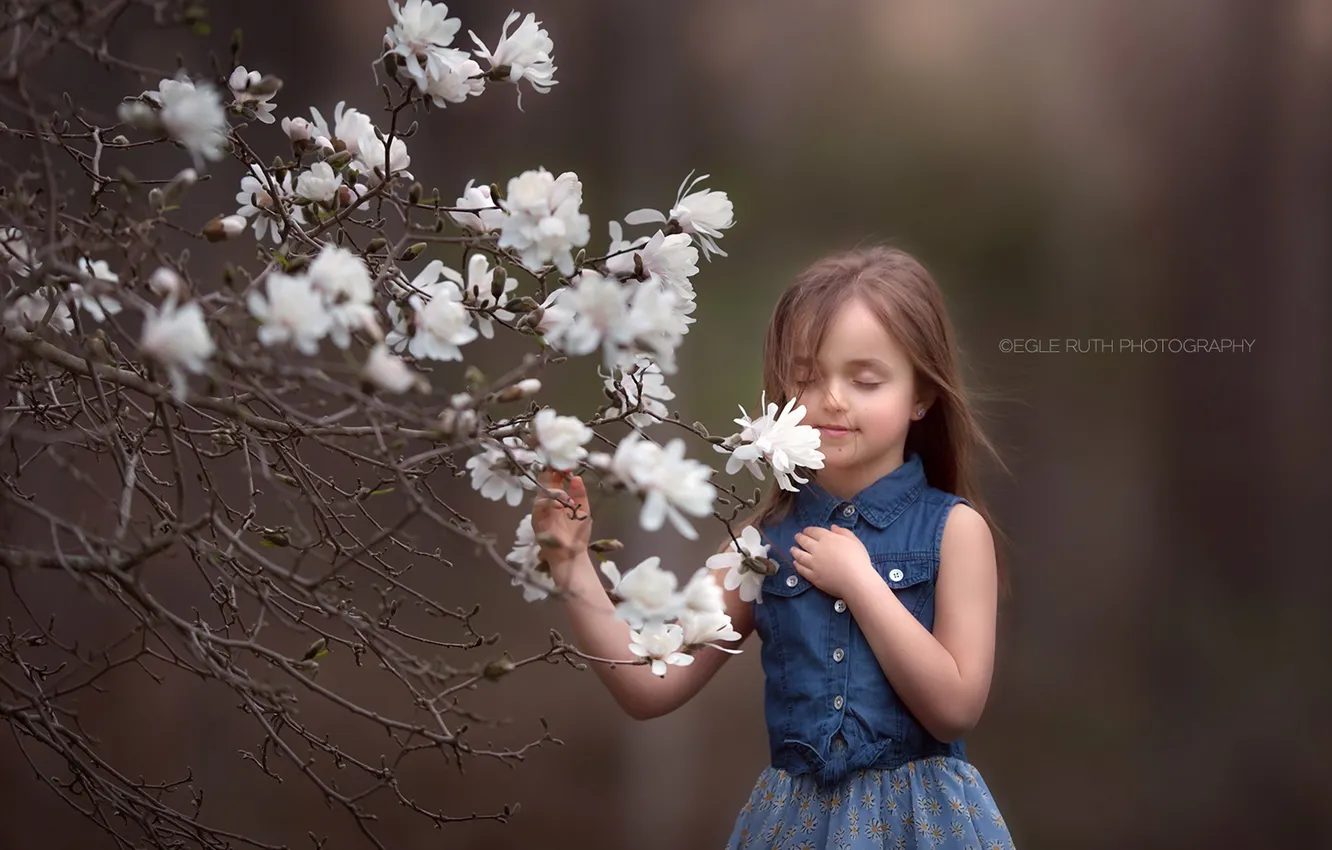 Photo wallpaper nature, garden, girl