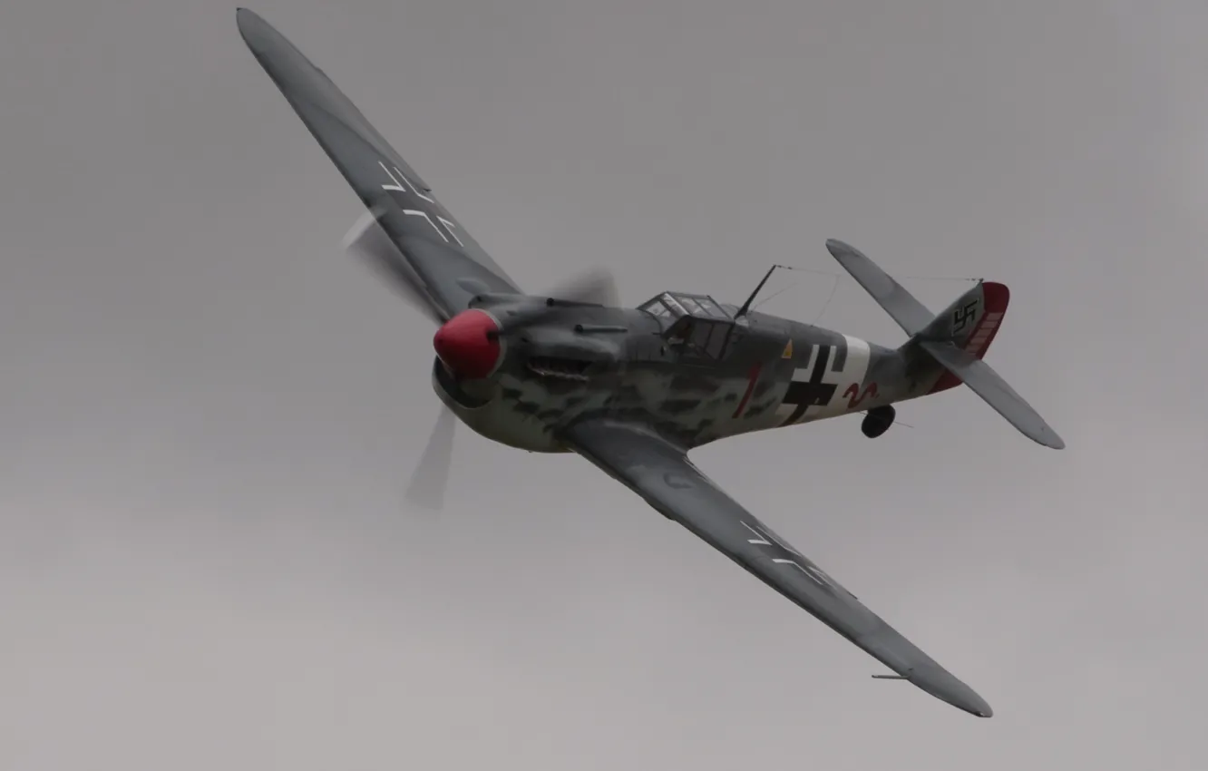 Photo wallpaper Bf 109, flying, Messerschmitt
