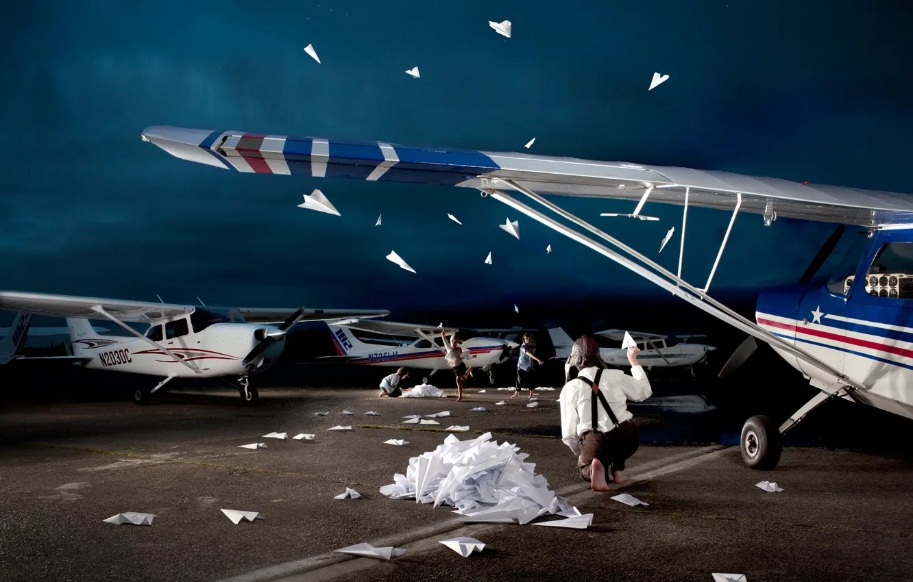 Photo wallpaper the situation, the plane, paper airplanes