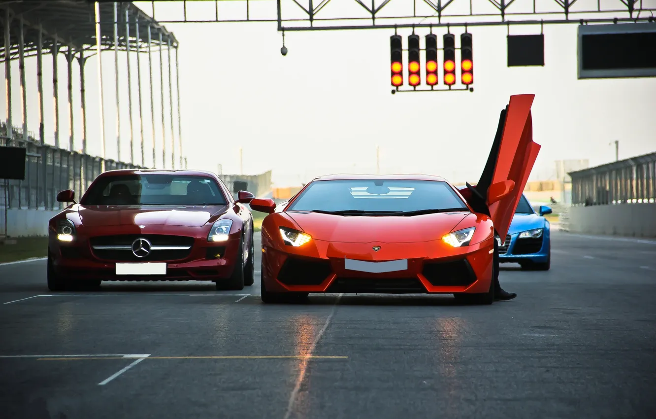 Photo wallpaper orange, red, blue, Audi, audi, traffic light, red, lamborghini