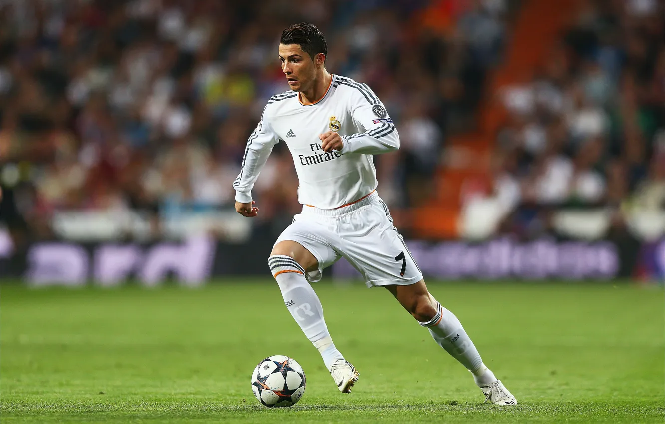 Photo wallpaper football, form, Cristiano Ronaldo, player, football, Ronaldo, player, Real Madrid