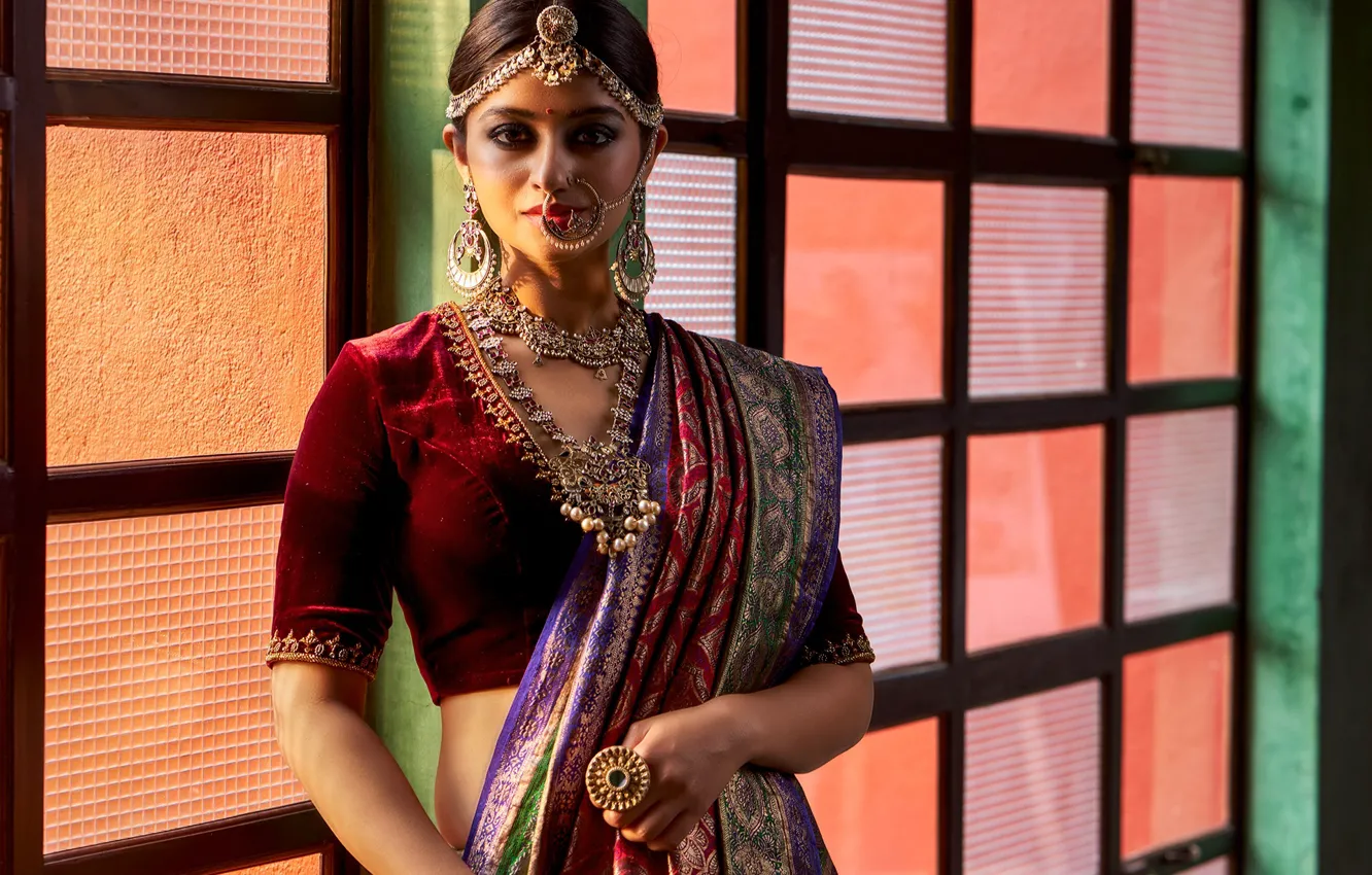 Photo wallpaper girl, fashion, eyes, smile, beautiful, figure, model, pretty