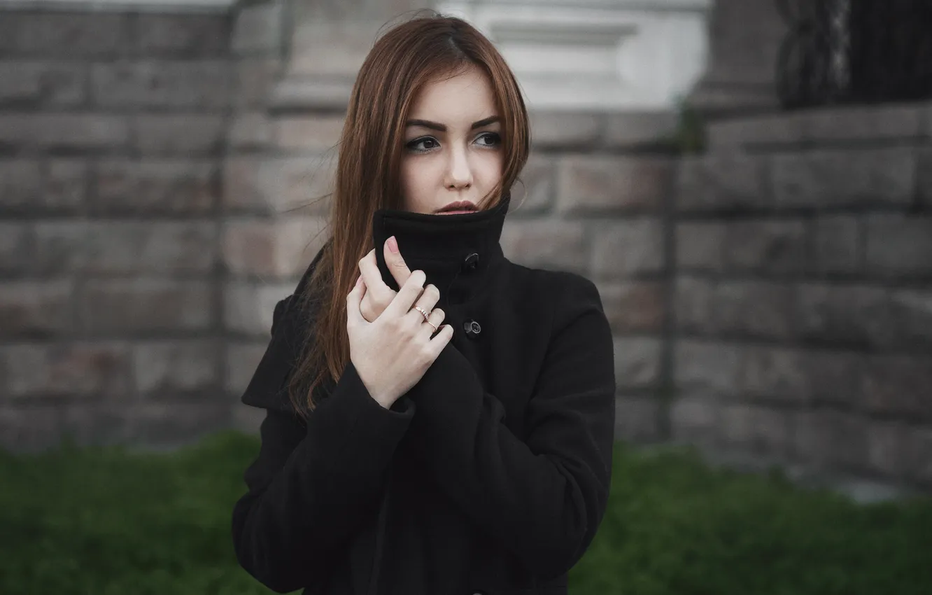Photo wallpaper autumn, girl, city, wall, street, model, portrait, brown hair