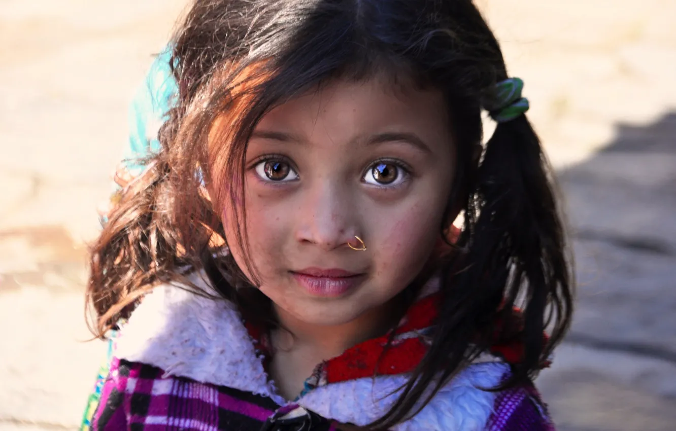 Photo wallpaper eyes, look, earrings, girl, brown