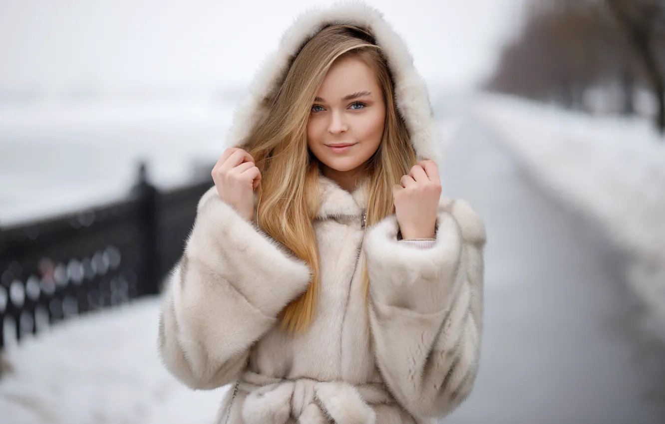 Photo wallpaper winter, look, snow, smile, Girl, blonde, coat, promenade