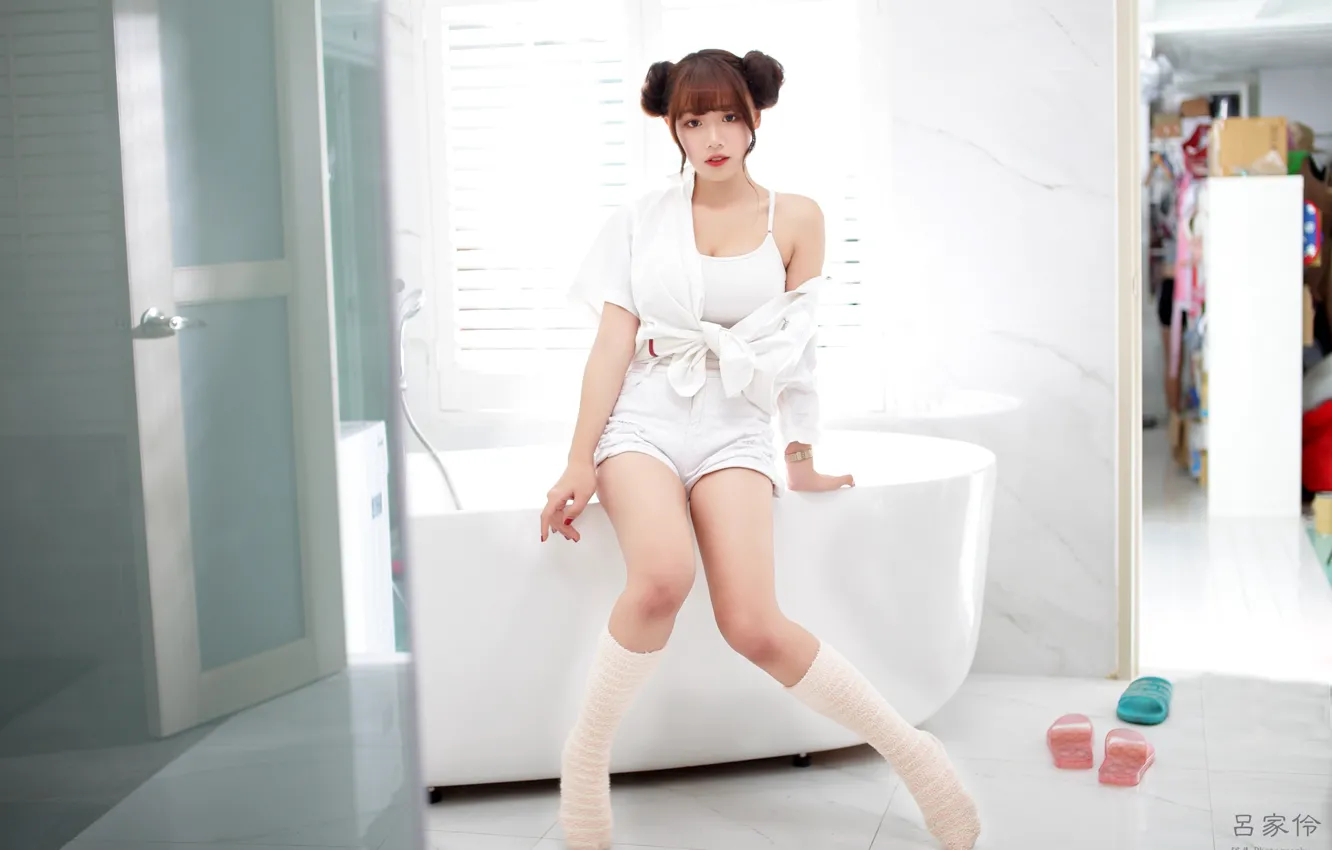 Photo wallpaper look, sexy, pose, model, shorts, makeup, Mike, figure