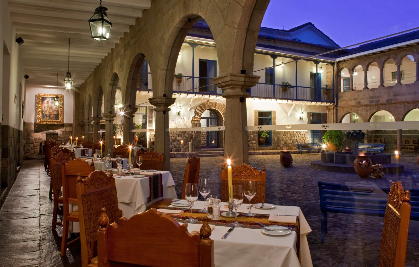 Photo wallpaper Cusco, restaurant Inti-Raymi, Liberator, Palacio del Inka