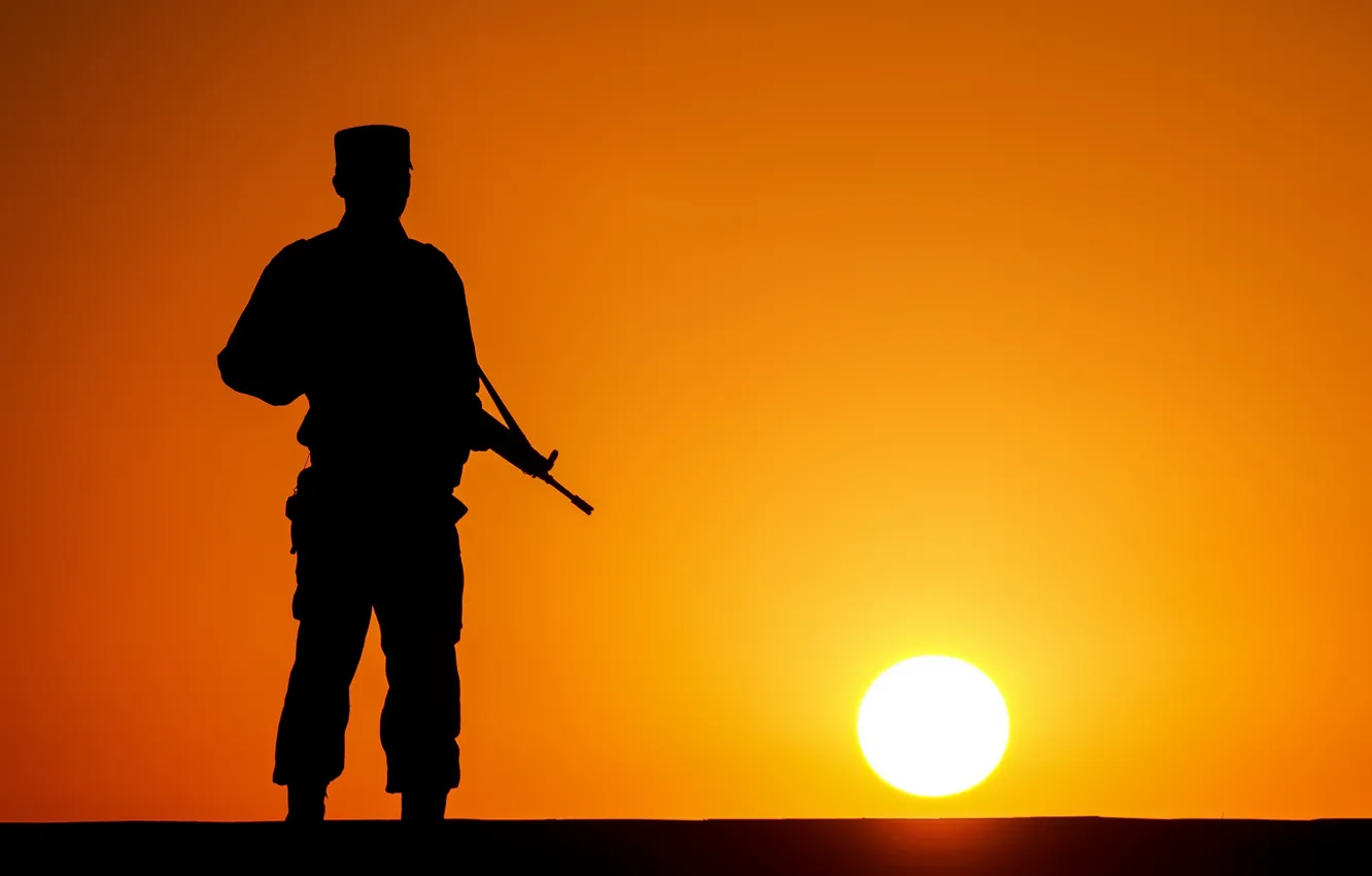 Photo wallpaper sunset, silhouette, soldiers