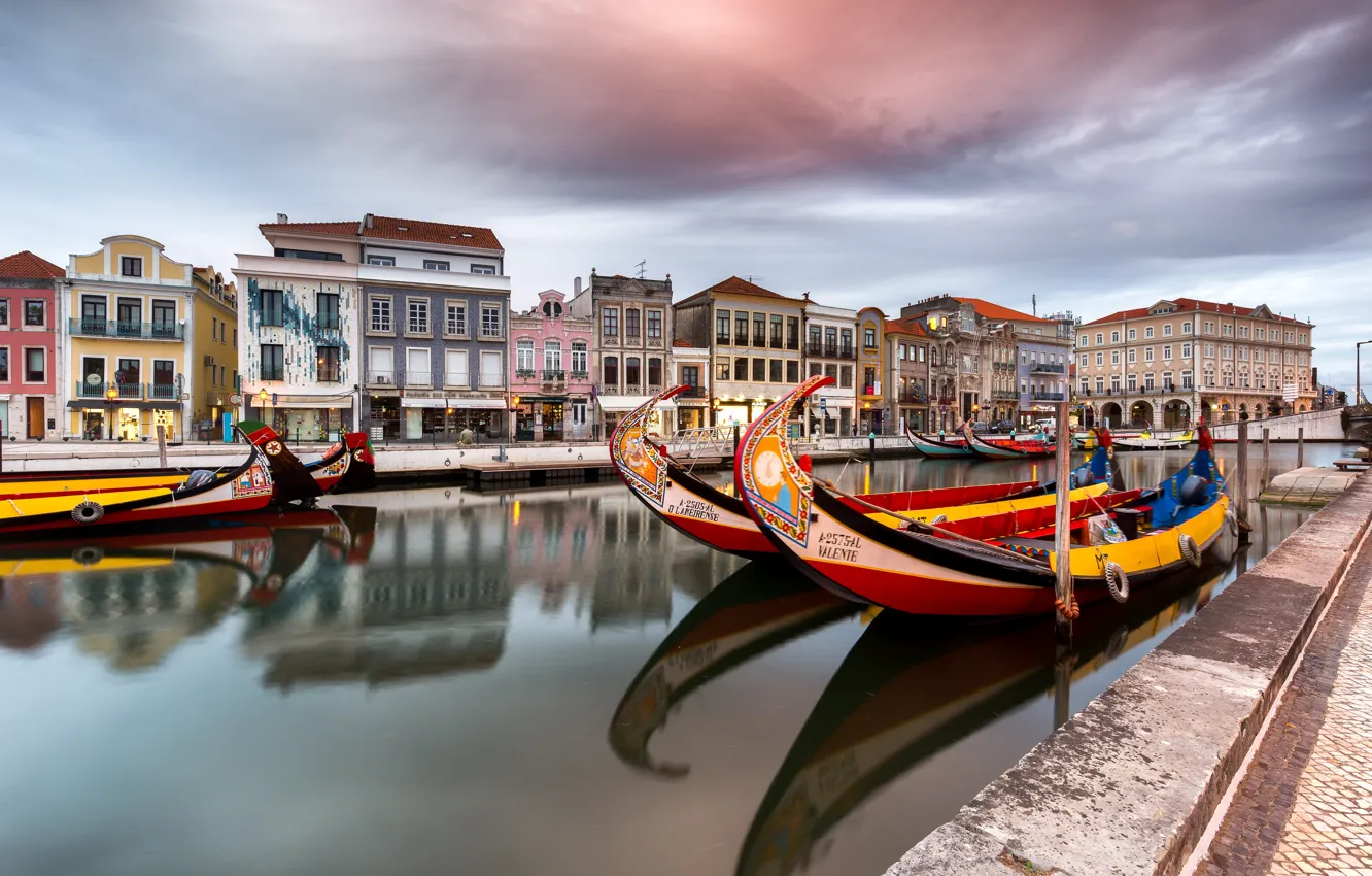 Photo wallpaper the city, boat, building, home, channel, Portugal, Aveiro