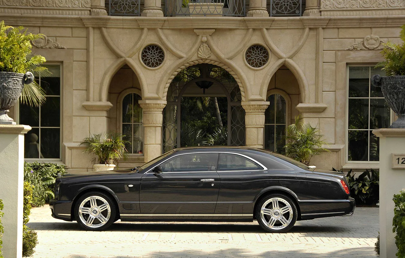 Photo wallpaper machine, building, Bentley, Brooklands