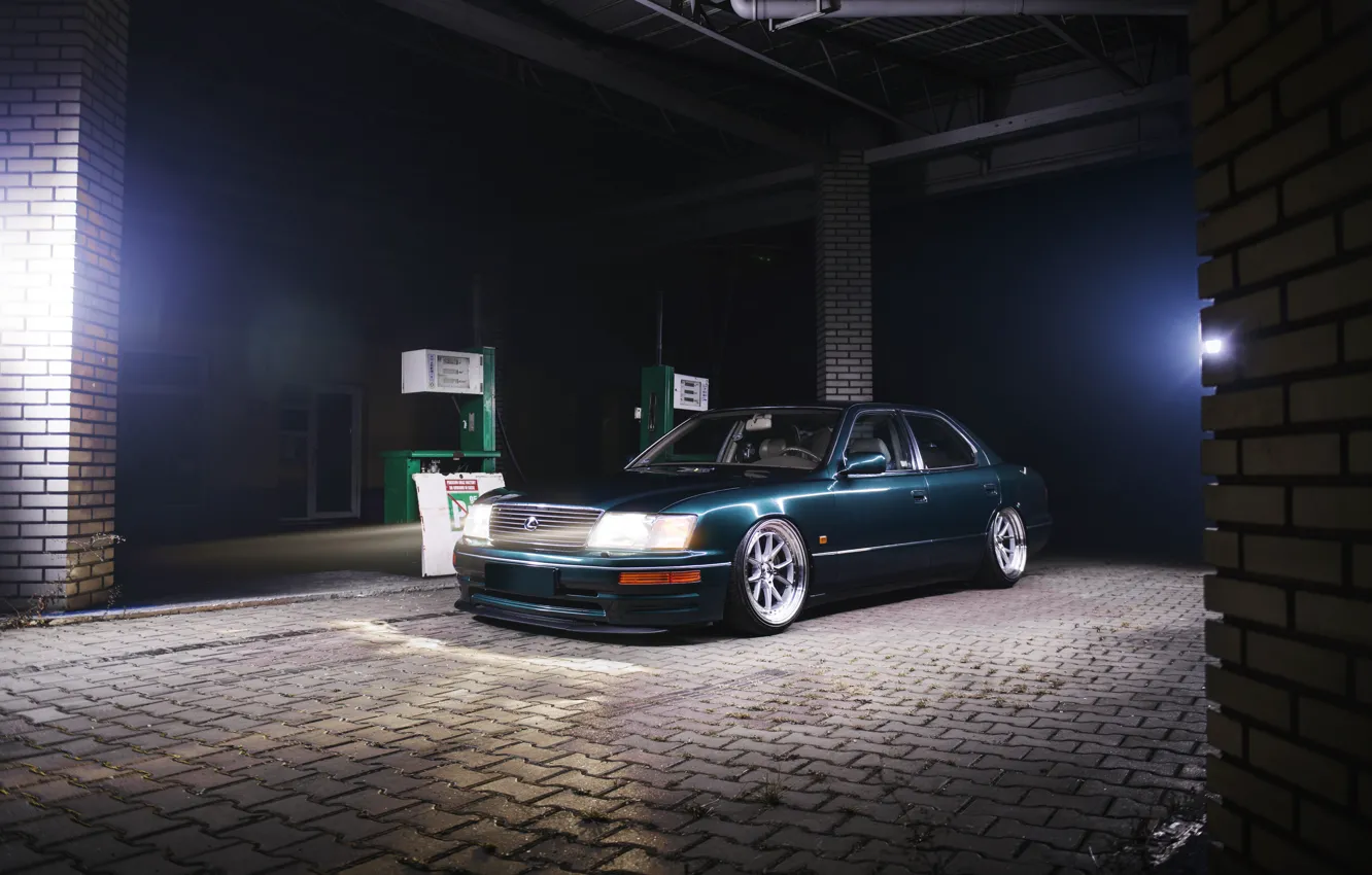 Photo wallpaper green, Lexus, stance, Lexus GS, gas station, Lexus GS400