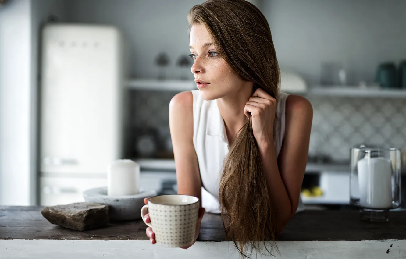 Photo wallpaper pose, model, portrait, makeup, hairstyle, kitchen, mug, brown hair