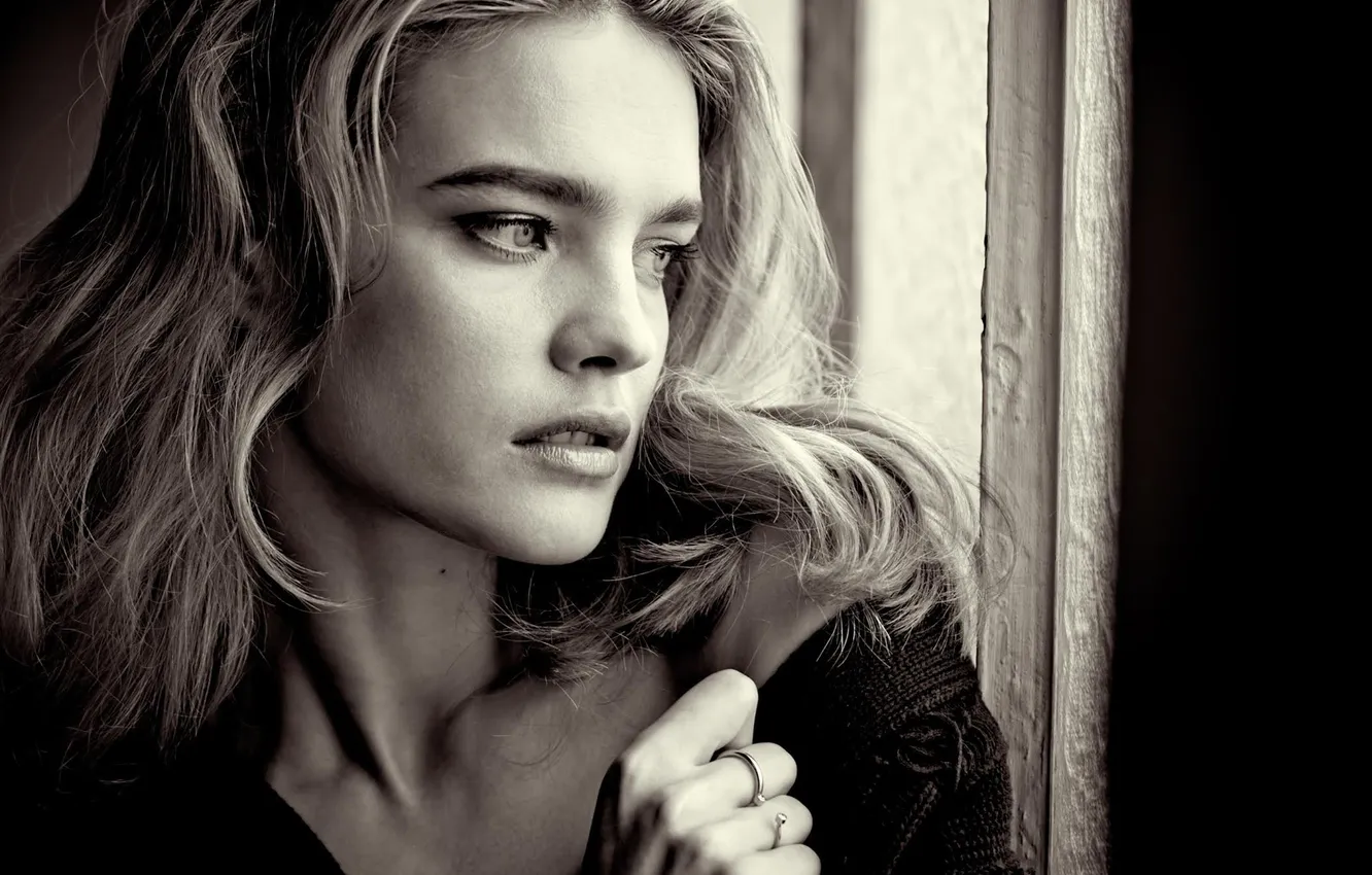 Photo wallpaper photo, model, blonde, photographer, black and white, journal, Natalia Vodianova, 2015