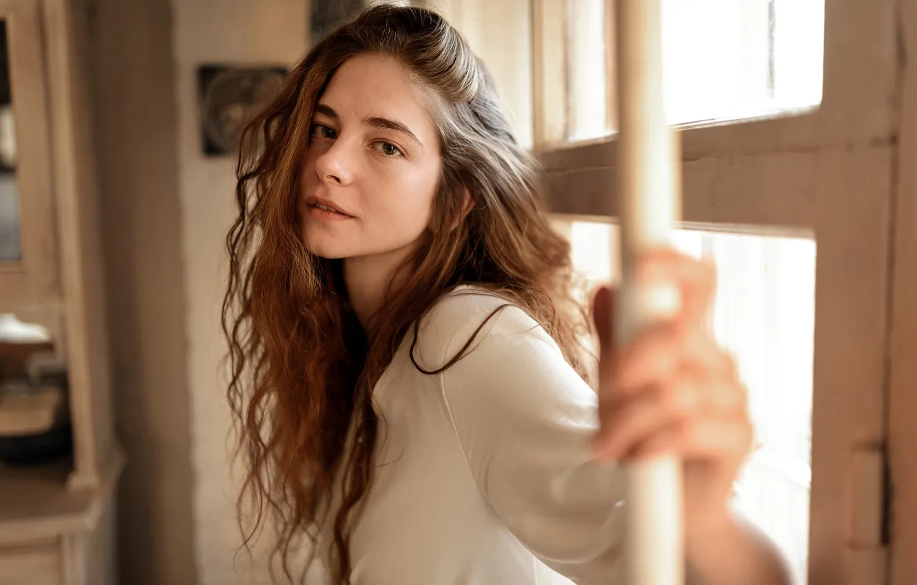 Photo wallpaper girl, model, face, brunette, looking at viewer, white clothing, women indoors