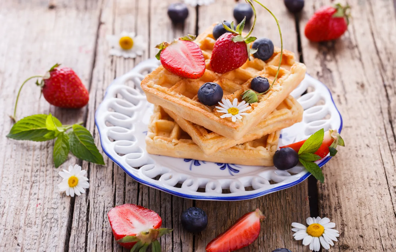 Photo wallpaper flowers, chamomile, blueberries, strawberry, plate, waffles