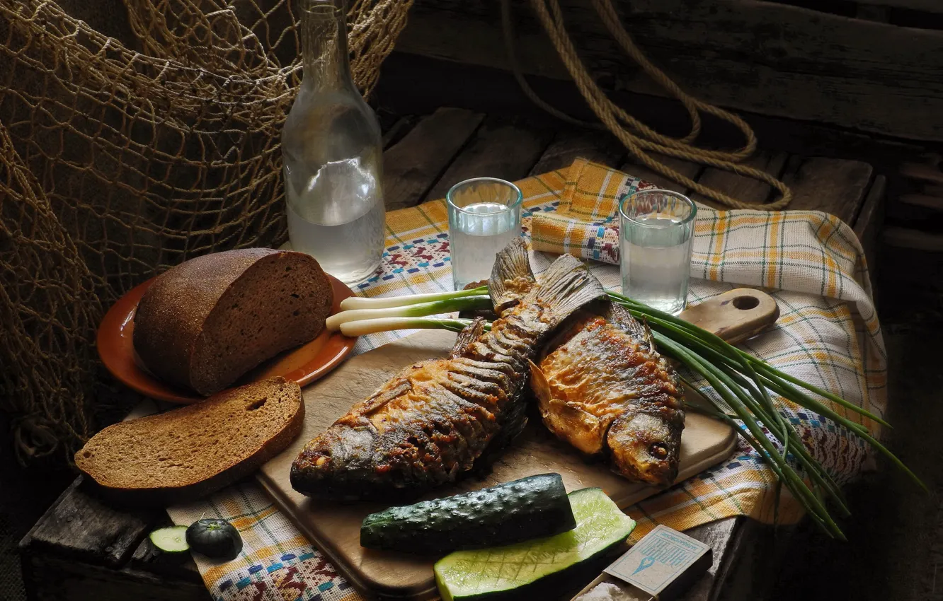Photo wallpaper fish, bread, cucumbers, salt, fried fish, carp, moonshine, well, for the catch