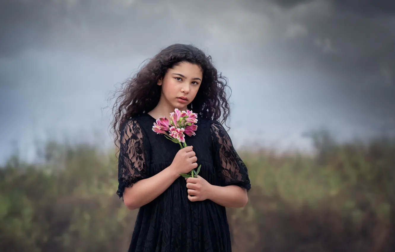 Photo wallpaper clouds, bouquet, girl, Storm Clouds And Flowers