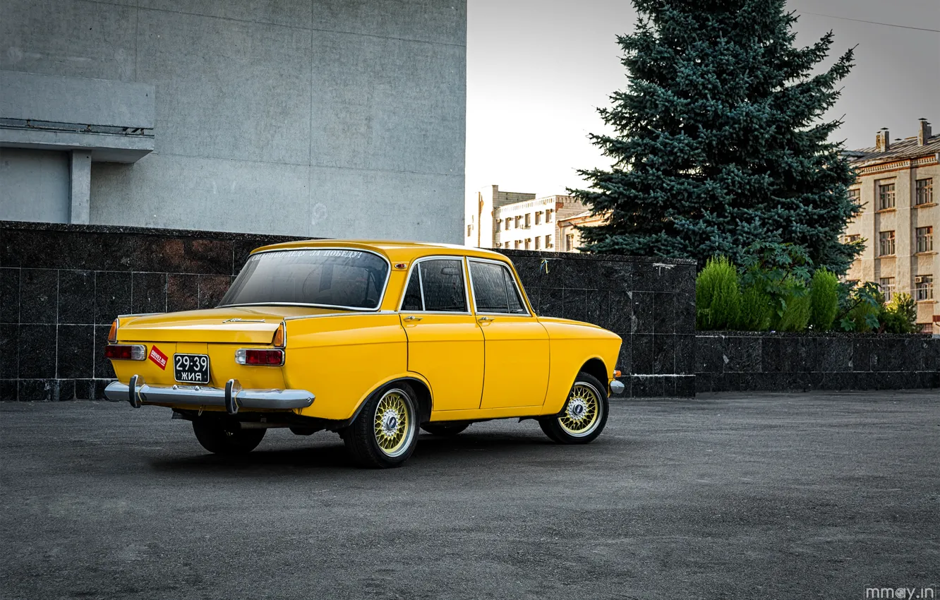Photo wallpaper yellow, car, 412, Muscovite, AZLK, Mosa