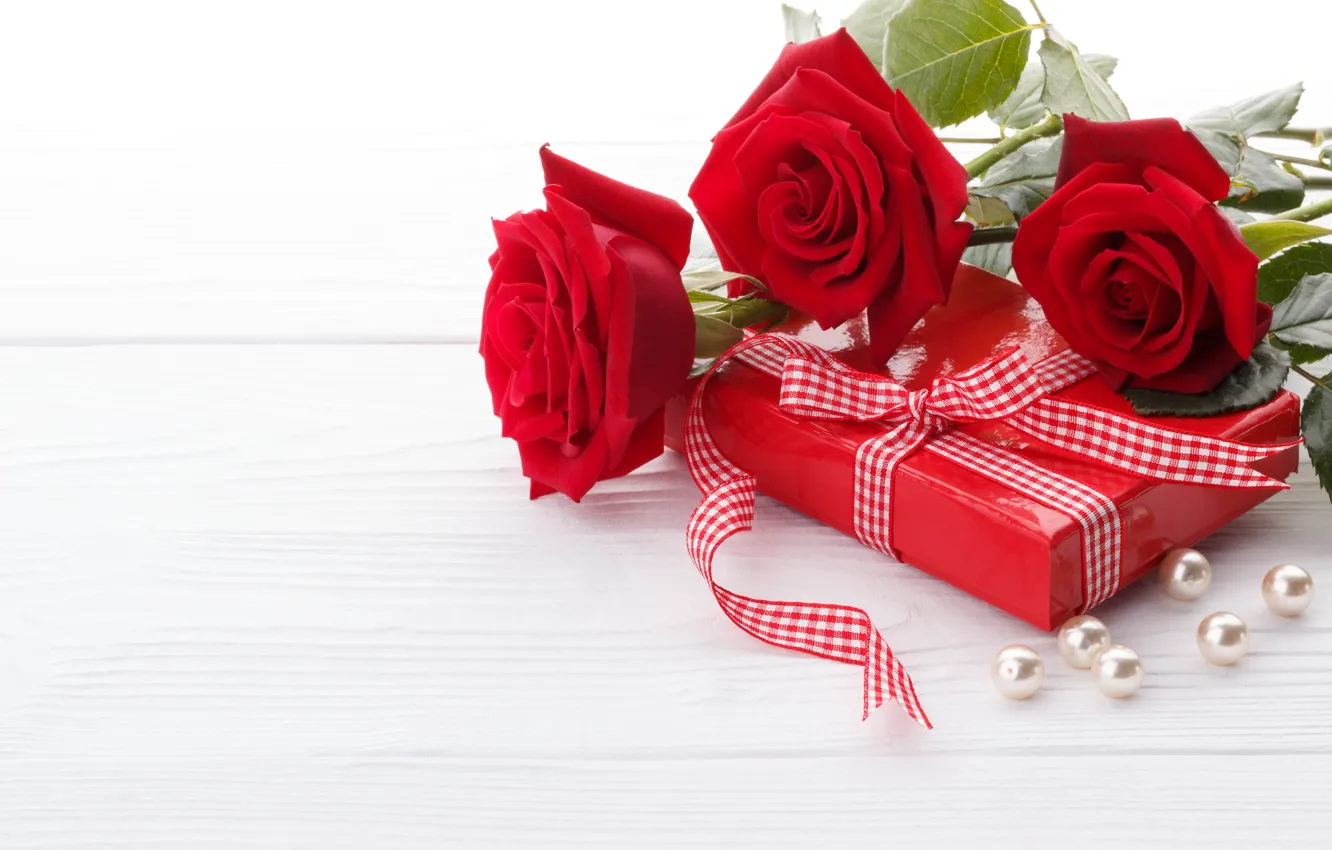 Photo wallpaper red, gift, roses, bouquet, beads
