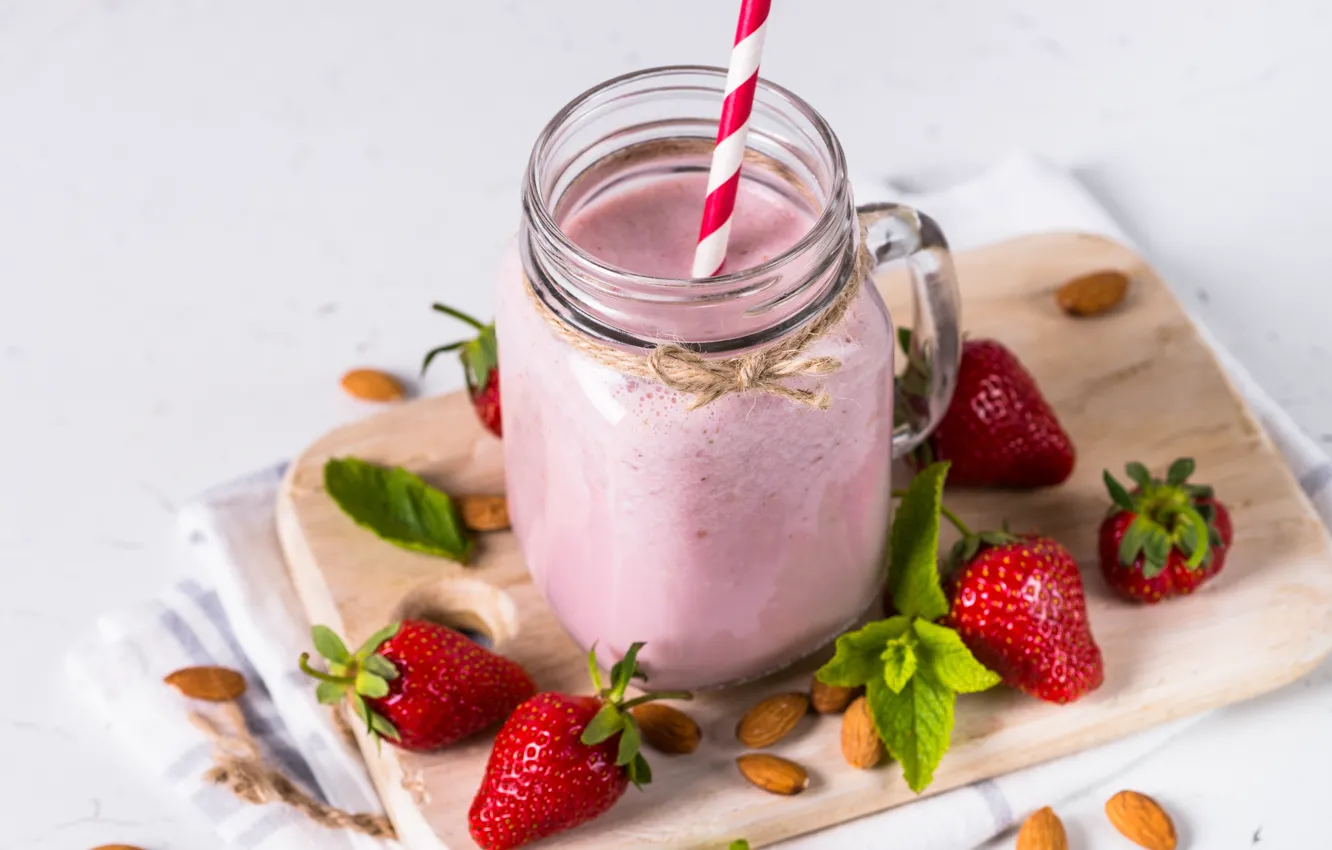Photo wallpaper berries, strawberry, drink, nuts, smoothies