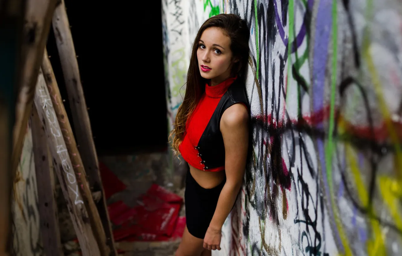 Photo wallpaper portrait, look, pose, graffiti, figure, brown hair, model, hairstyle