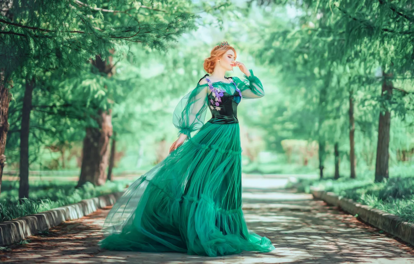 Photo wallpaper look, girl, pose, Park, green dress, Diana Lipkina